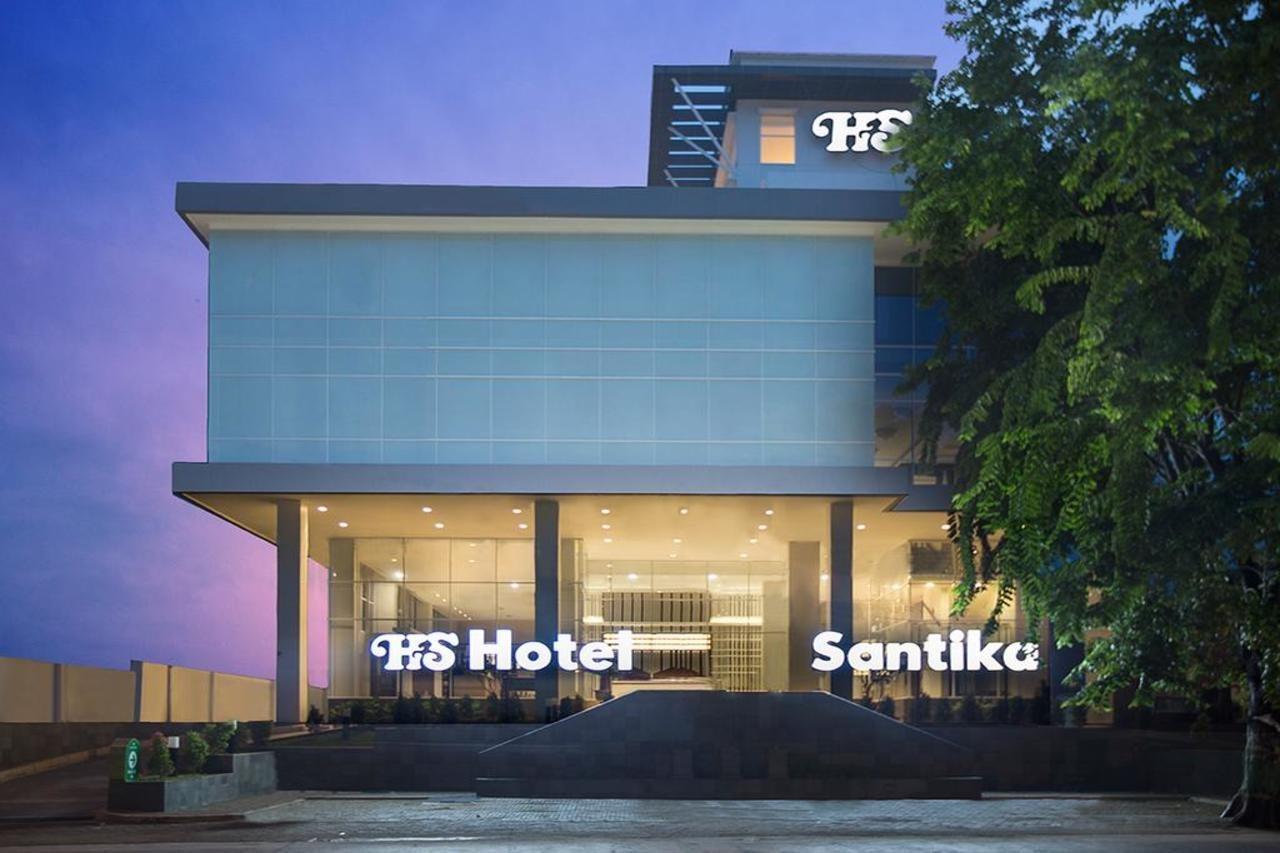 Hotel Santika Пекалонган Экстерьер фото